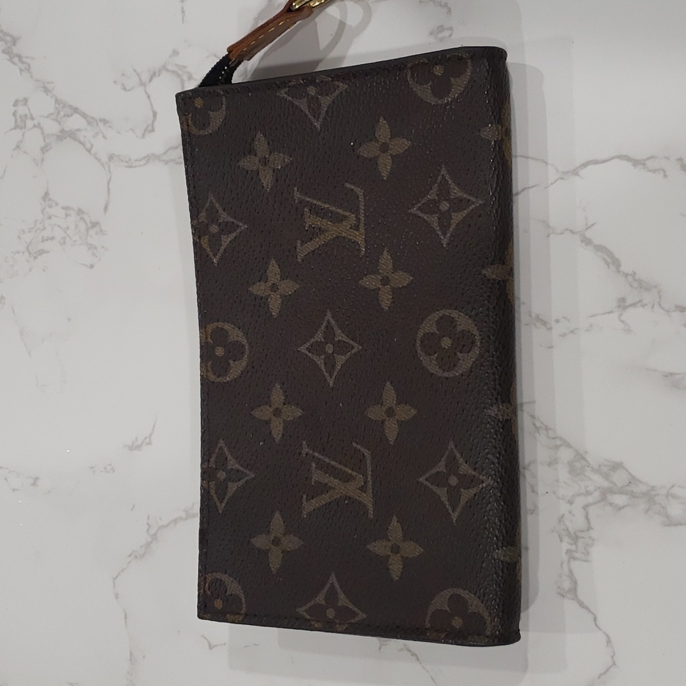 Authentic Louis Vuitton Zippered Pouch